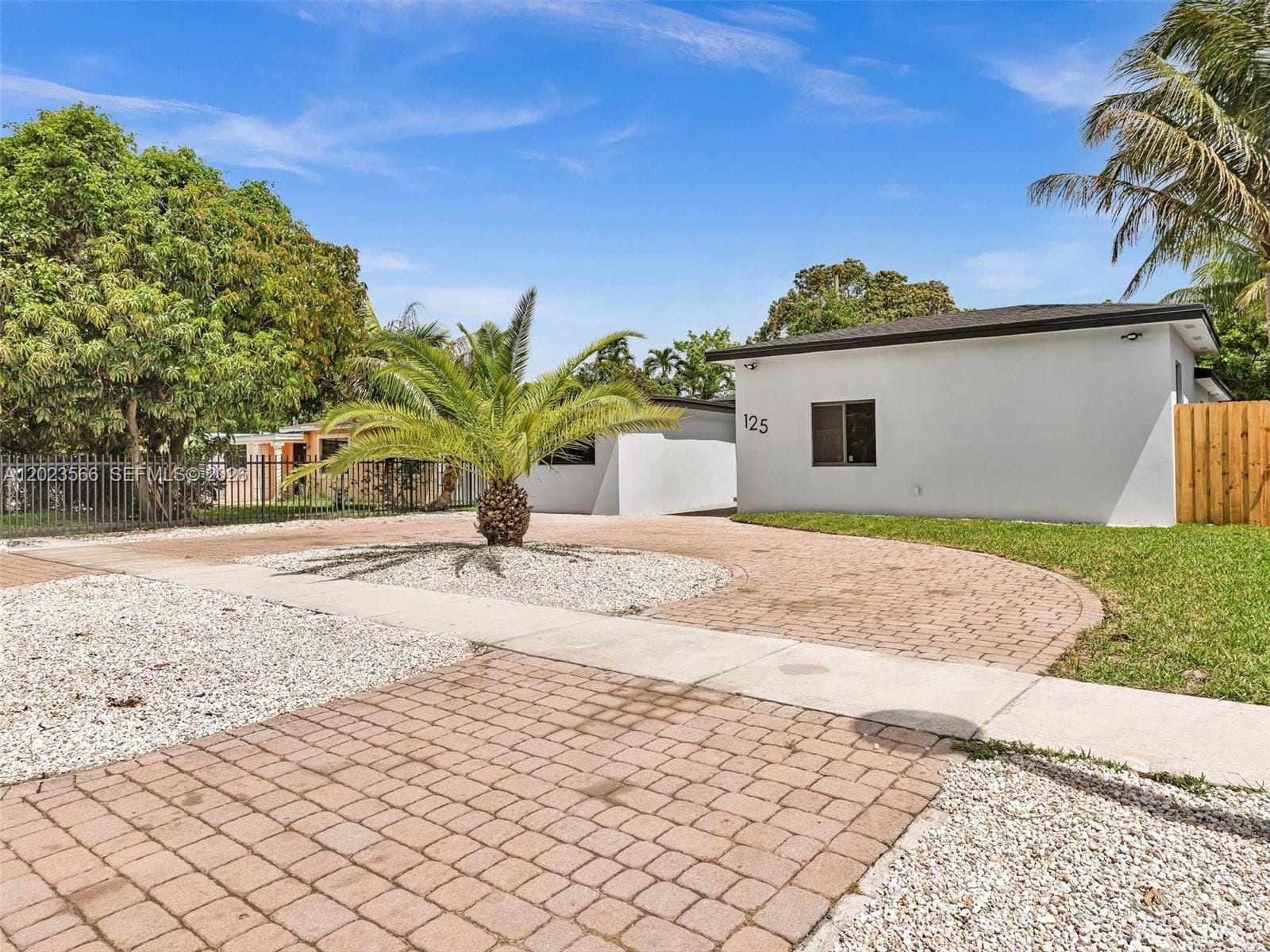 125 NW 122nd Street, North Miami, FL 33168 photo 3