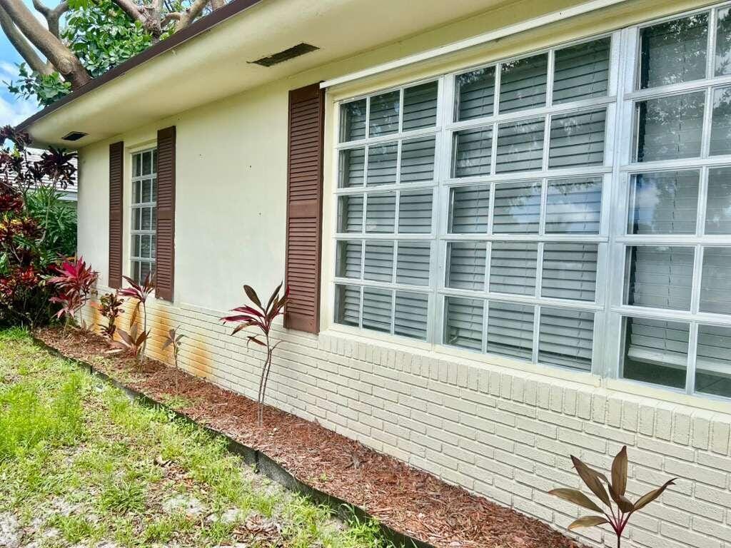861 NW 72nd Avenue, Plantation, FL 33317 photo 2
