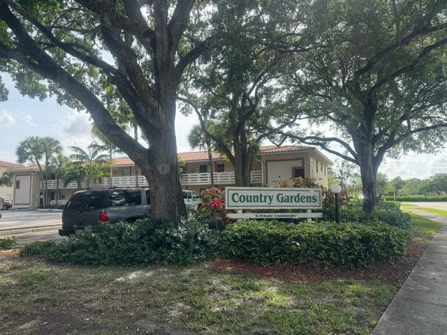 3211 NW 103rd Terrace 106-c — photo 2