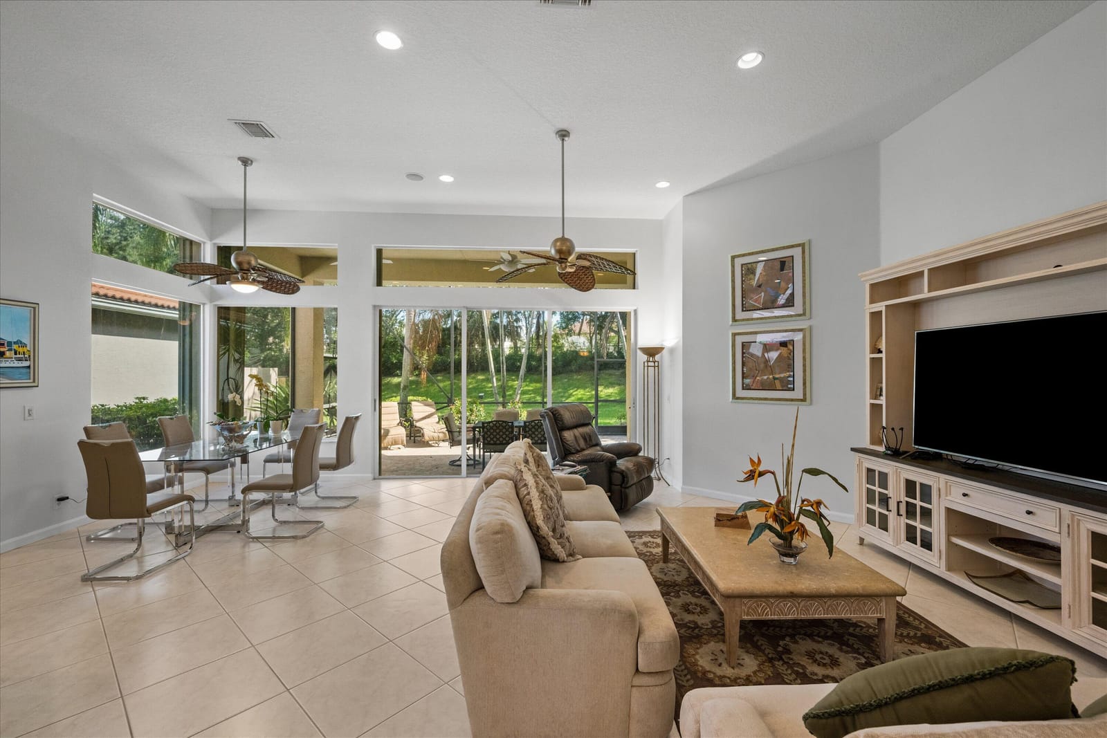 10689 Northgreen Drive — photo 9