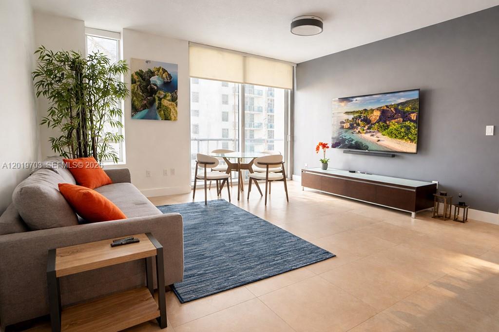 1050 Brickell Avenue 2210, Miami, FL 33131, Miami