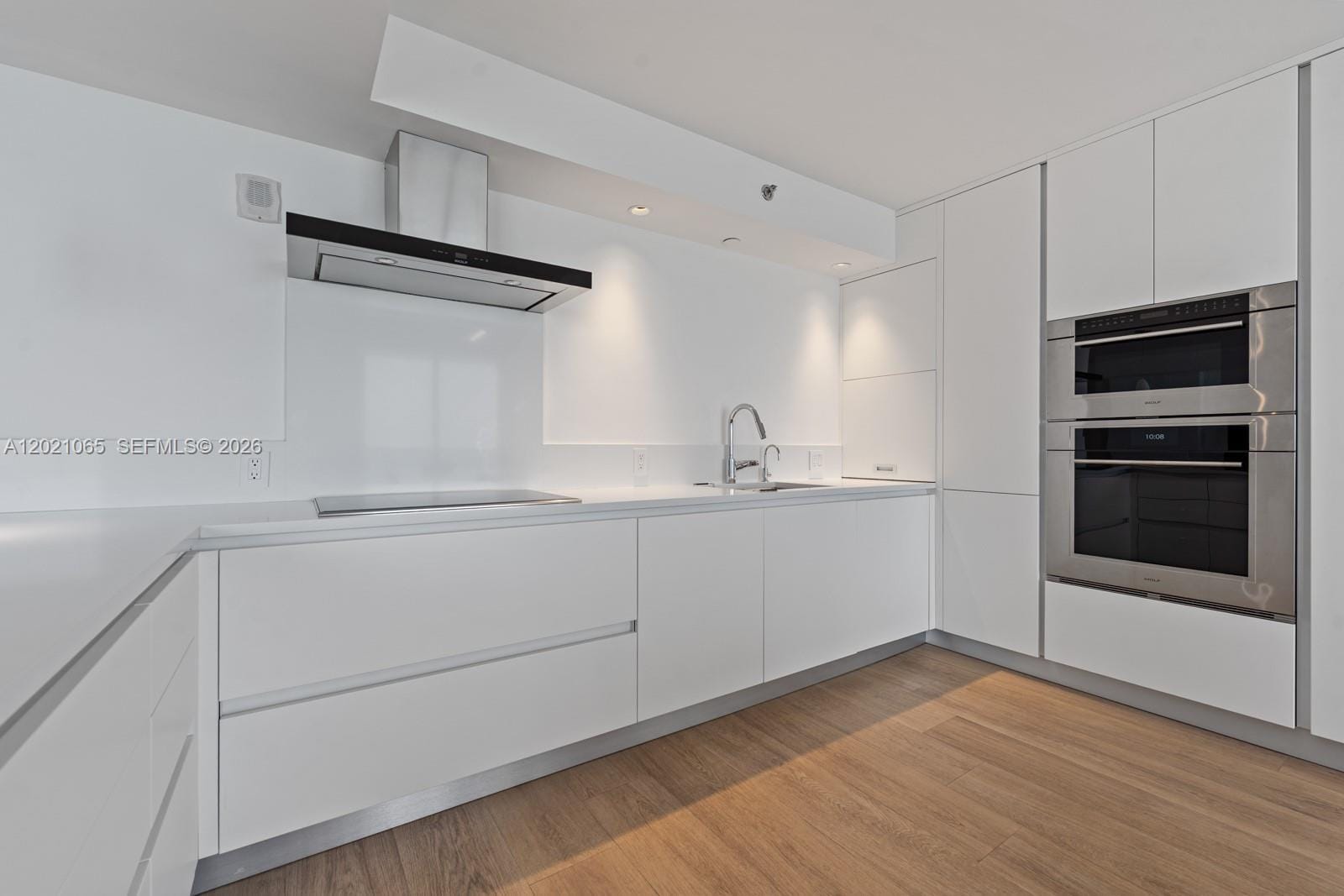 2457 Collins Avenue 1703, Miami Beach, FL 33140 photo 11