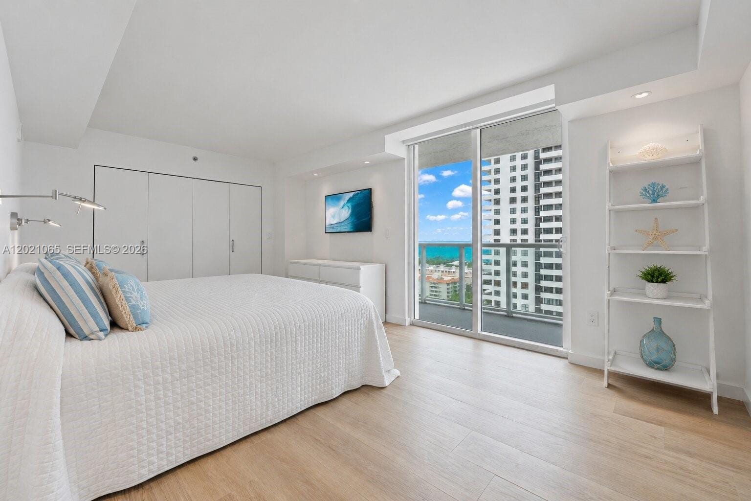 2457 Collins Avenue 1703, Miami Beach, FL 33140 photo 17