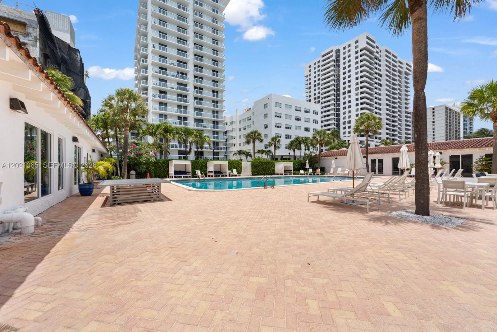 2457 Collins Avenue 1703, Miami Beach, FL 33140 photo 28