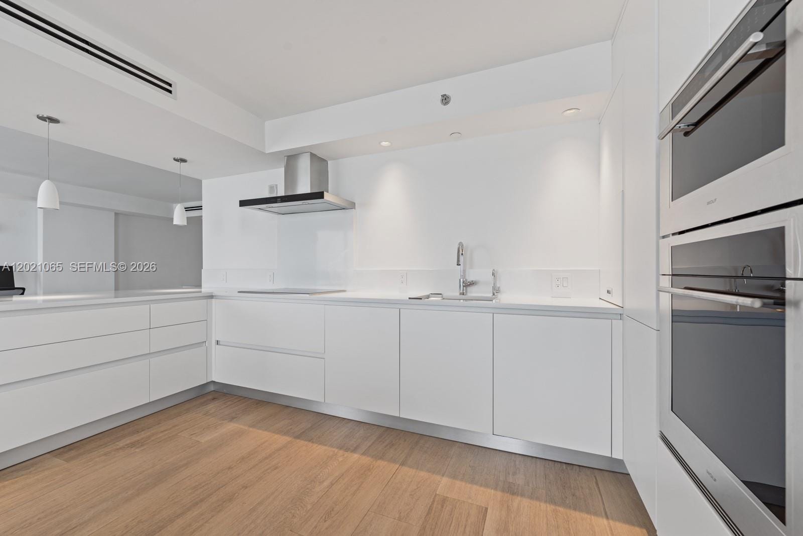 2457 Collins Avenue 1703, Miami Beach, FL 33140 photo 10