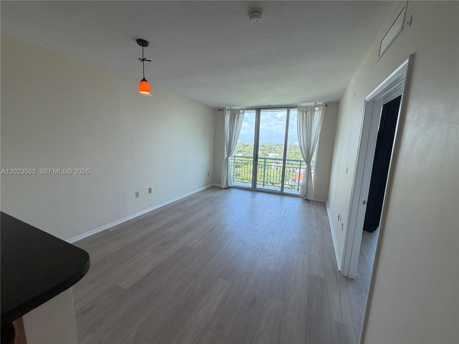 2021 SW 3rd Avenue 902 — photo 3