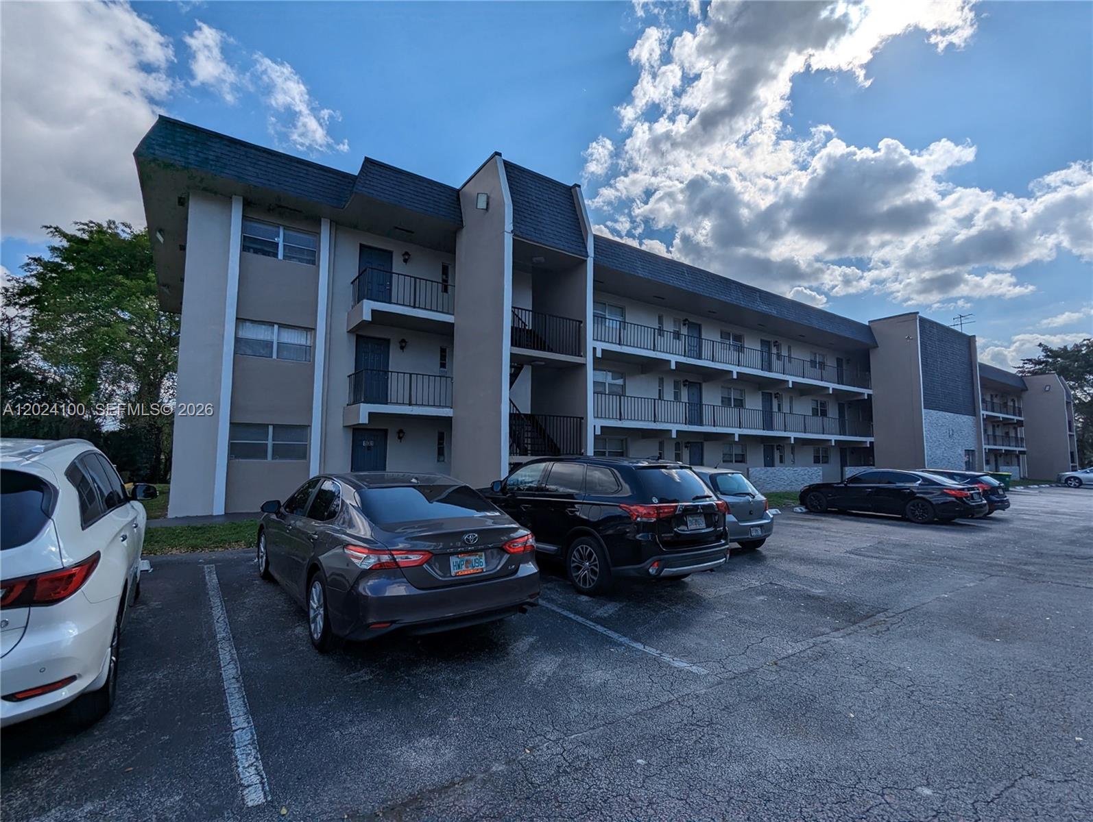 8020 Fairview Drive 301, Tamarac, FL 33321, Tamarac