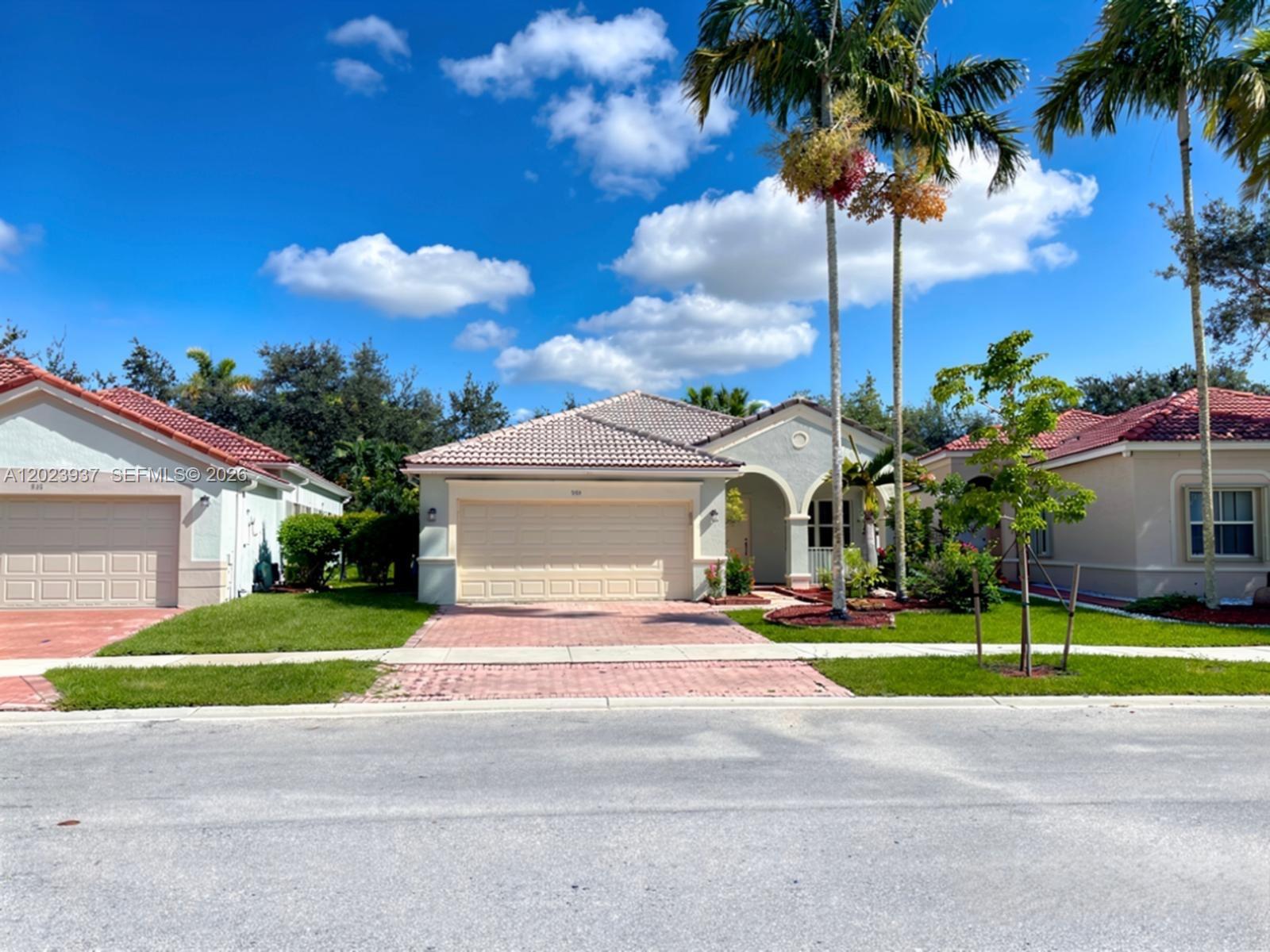 953 Tanglewood Circle 953, Weston, FL 33327, Weston