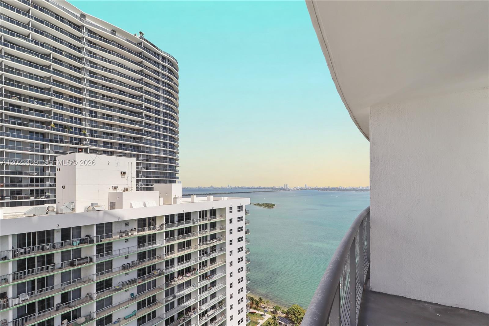 1750 N Bayshore Drive 3809, Miami, FL 33132, Miami