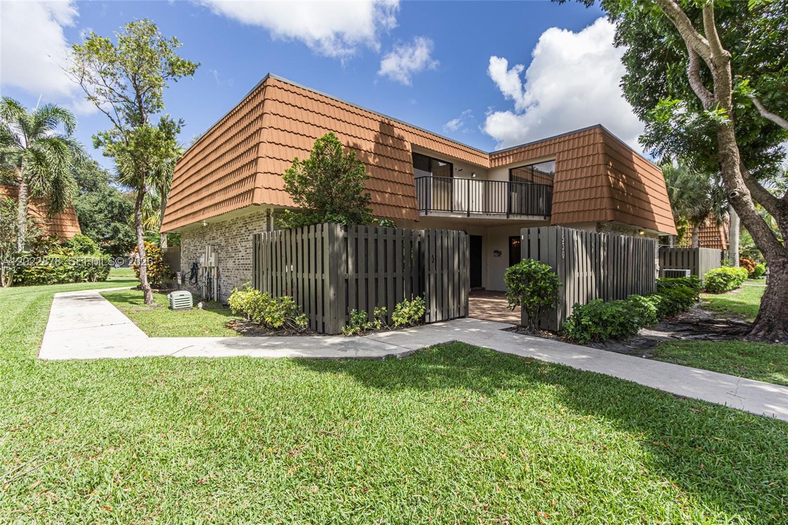 1530 W Harmony Lake Circle — photo 6