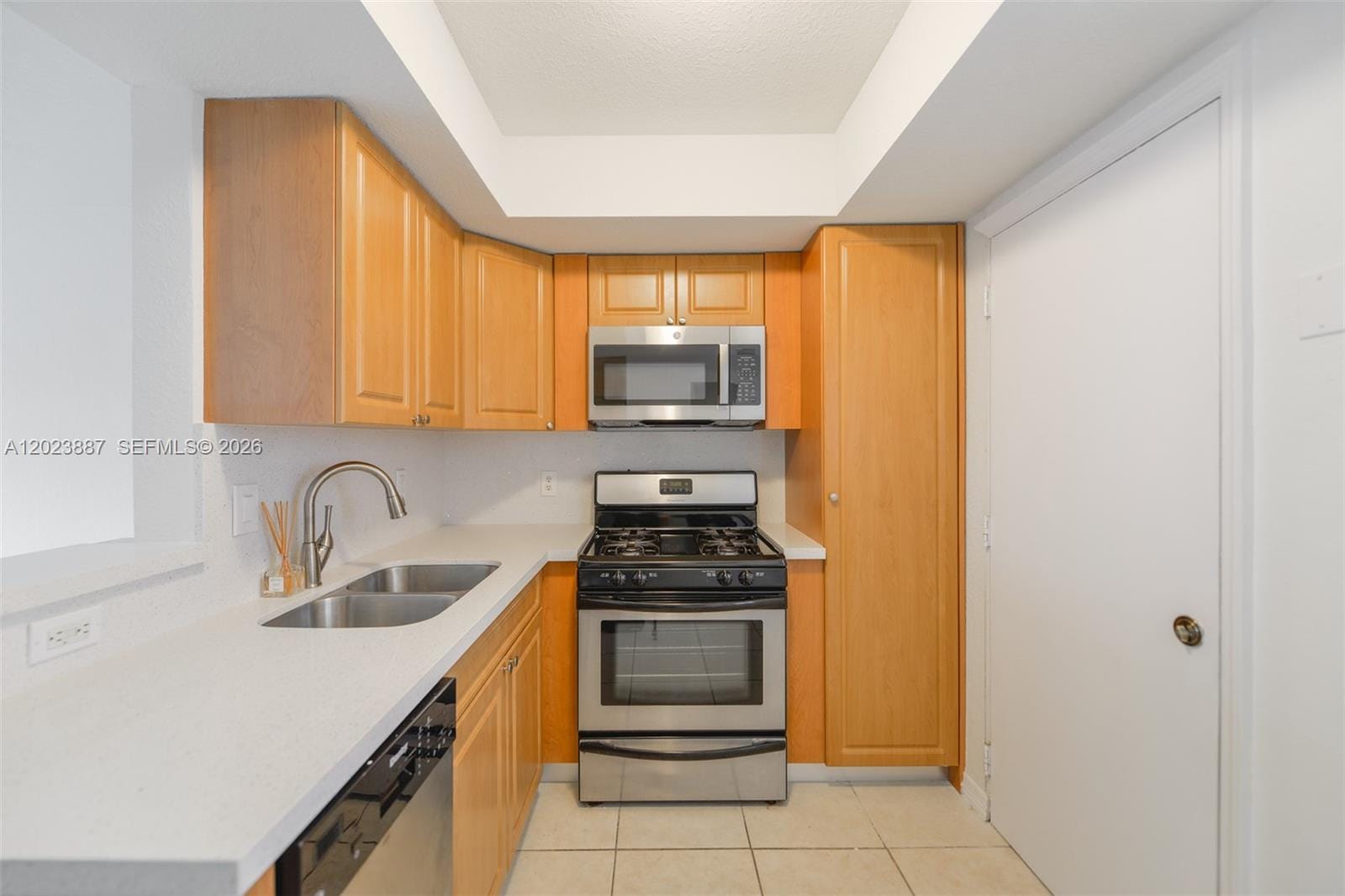 7737 SW 88th Street C312 — photo 10