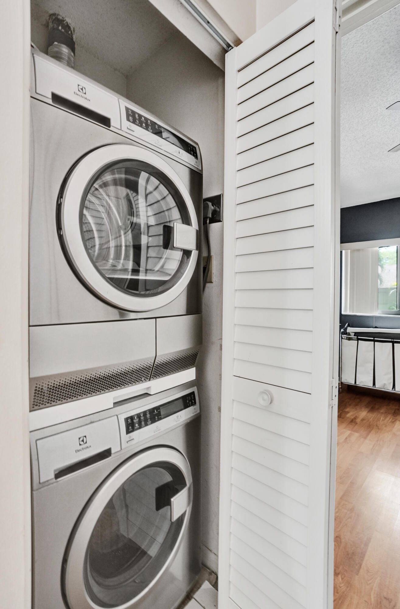 3080 S Oakland Forest Drive 101, Oakland Park, FL 33309 photo 17