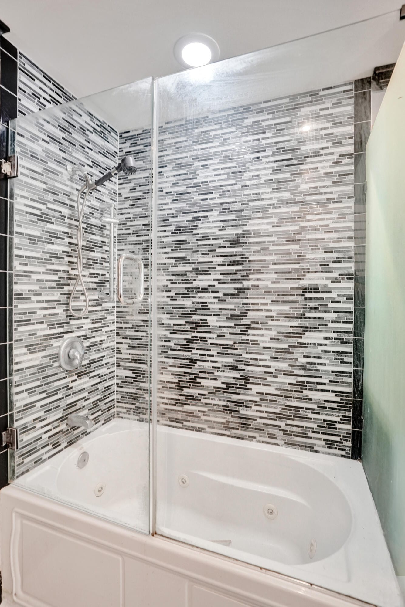 3080 S Oakland Forest Drive 101, Oakland Park, FL 33309 photo 9