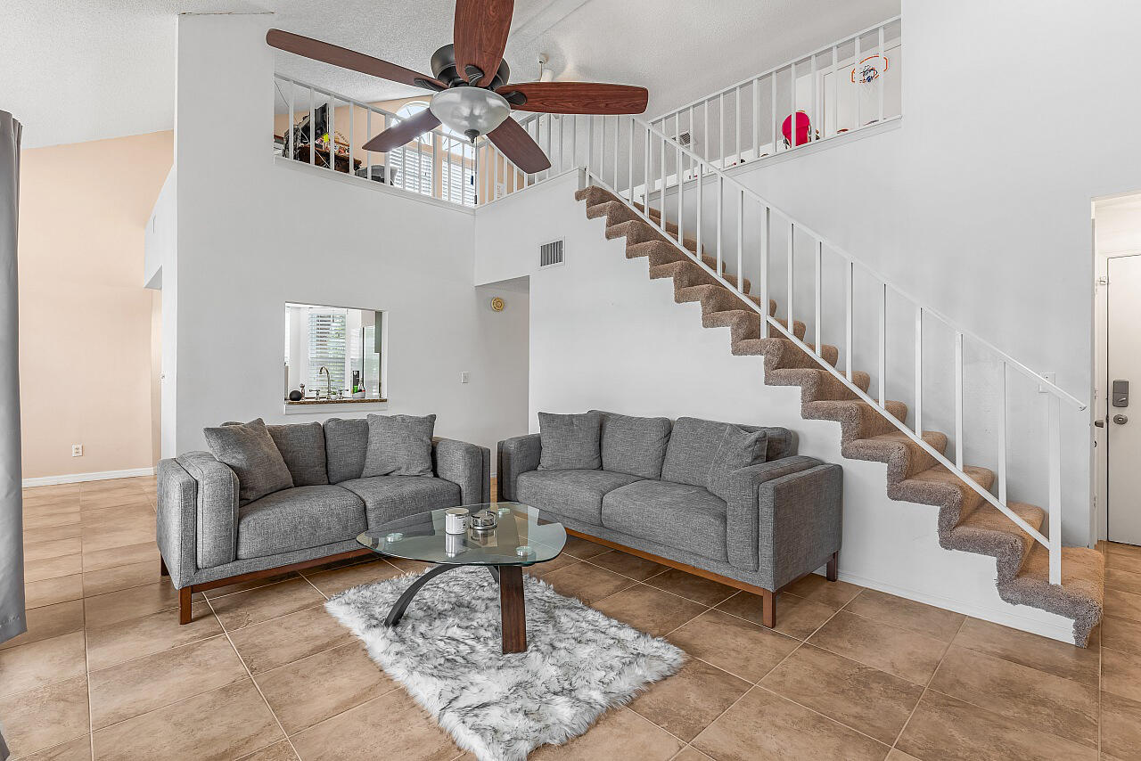 1965 Westminster Circle 6, Vero Beach, FL 32966, Vero Beach