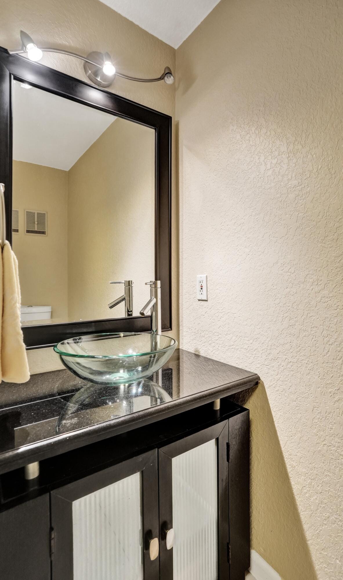 3028 S Oakland Forest Drive 3204, Oakland Park, FL 33309 photo 13