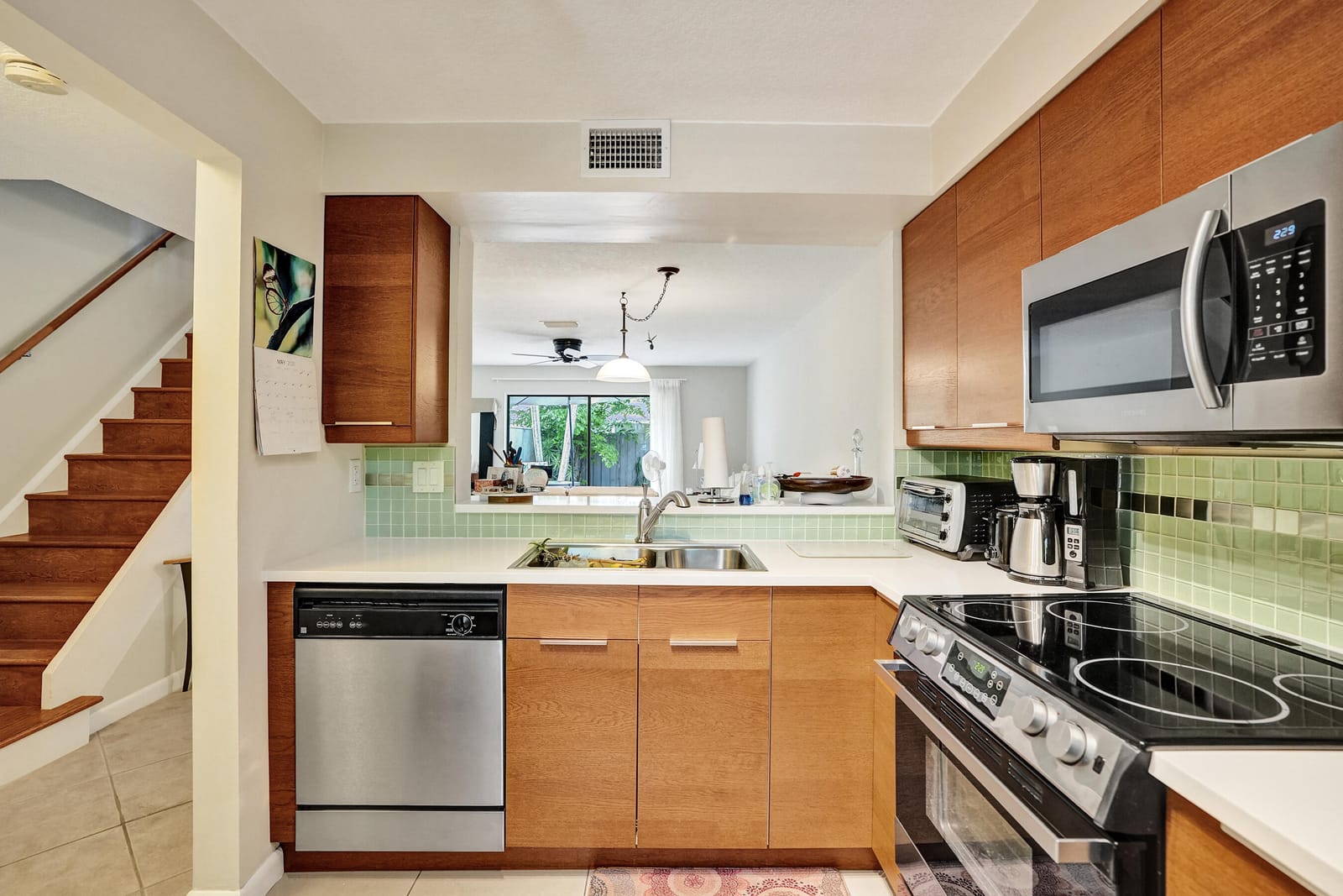 3028 S Oakland Forest Drive 3204, Oakland Park, FL 33309 photo 4