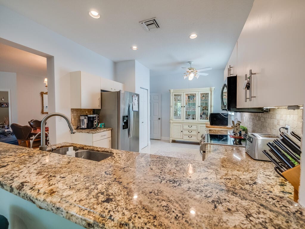 8471 Lake Cypress Road, Lake Worth, FL 33467 photo 9