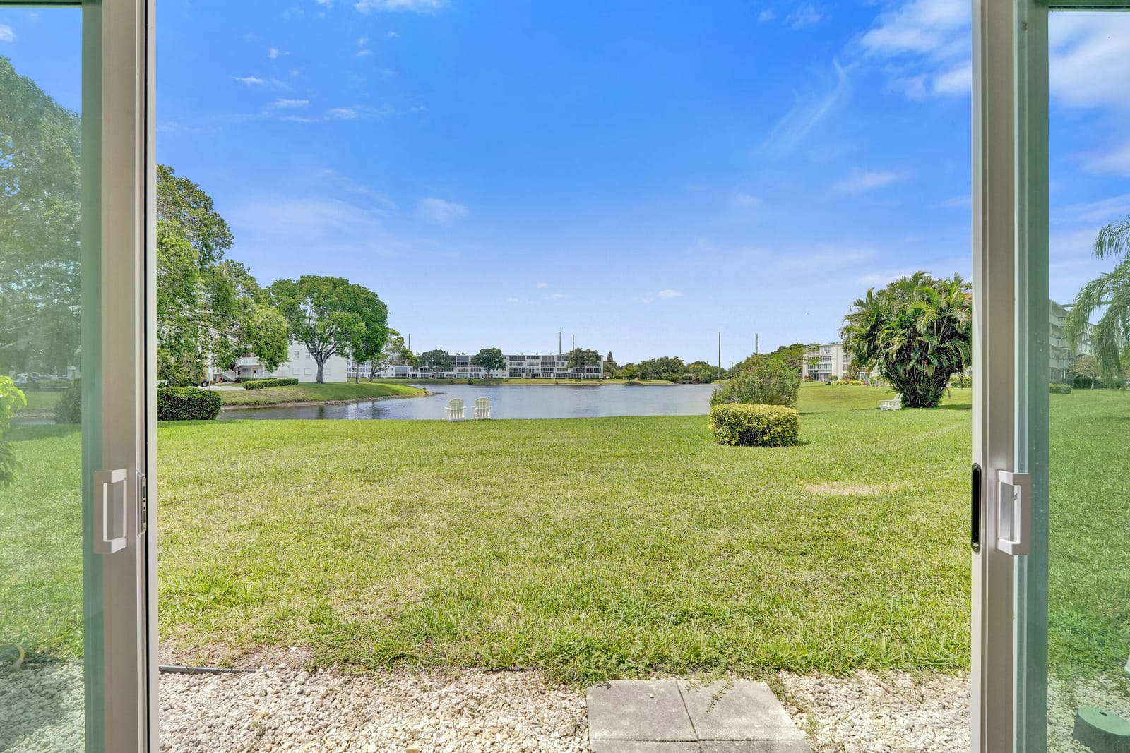 1112 Oakridge 1112, Deerfield Beach, FL 33442 photo 28