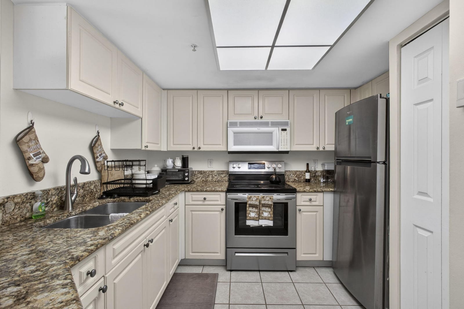 800 S Crestwood Ct Court S 809, Royal Palm Beach, FL 33411 photo 20
