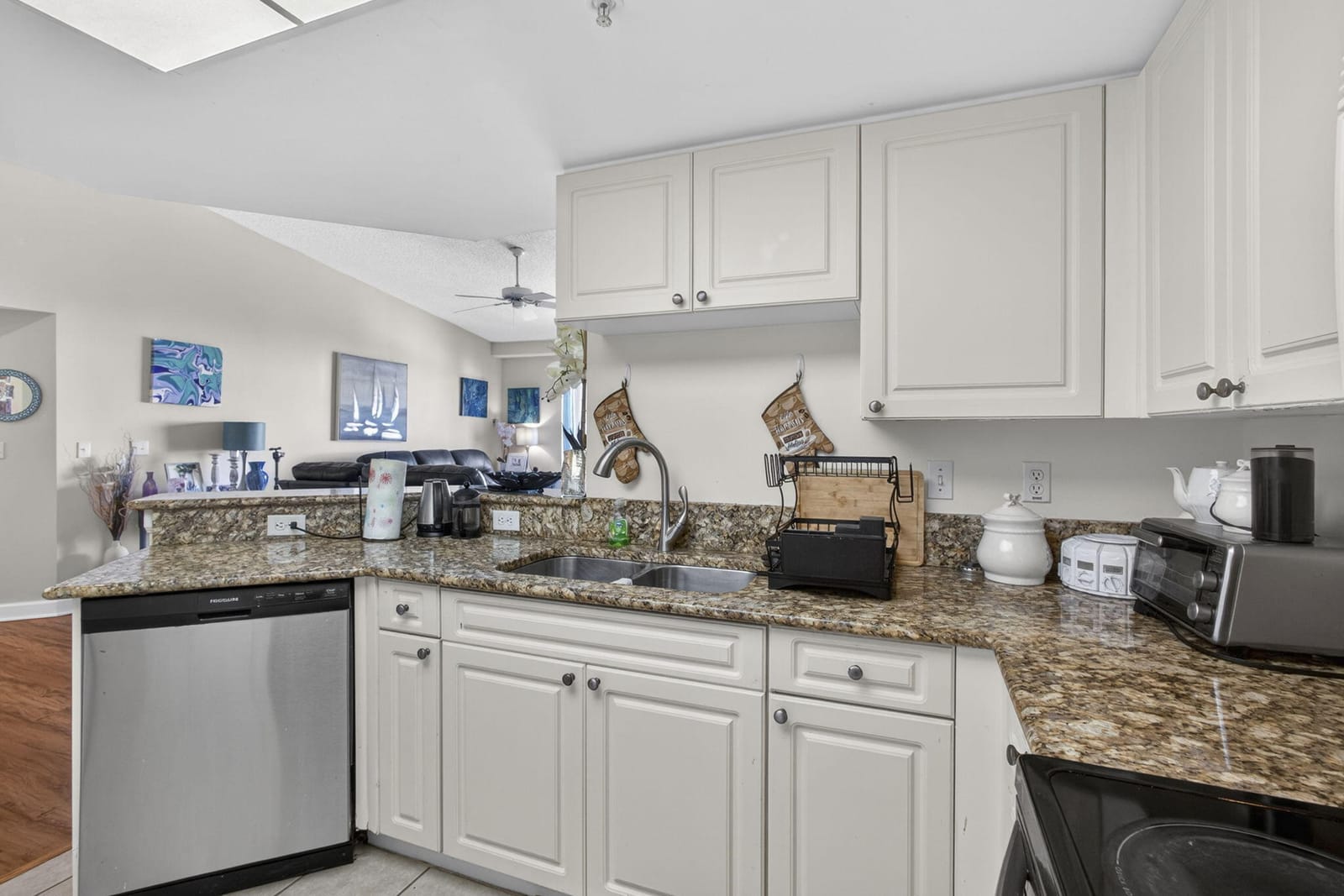 800 S Crestwood Ct Court S 809, Royal Palm Beach, FL 33411 photo 22