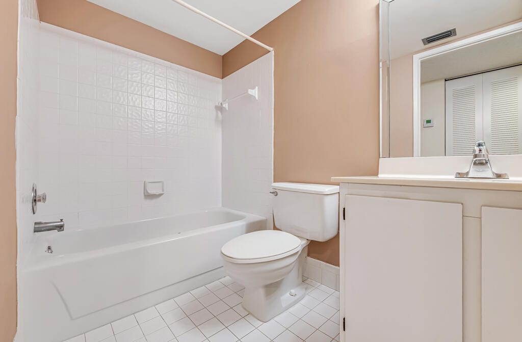 10851 Palm Lake Avenue 101, Boynton Beach, FL 33437 photo 28