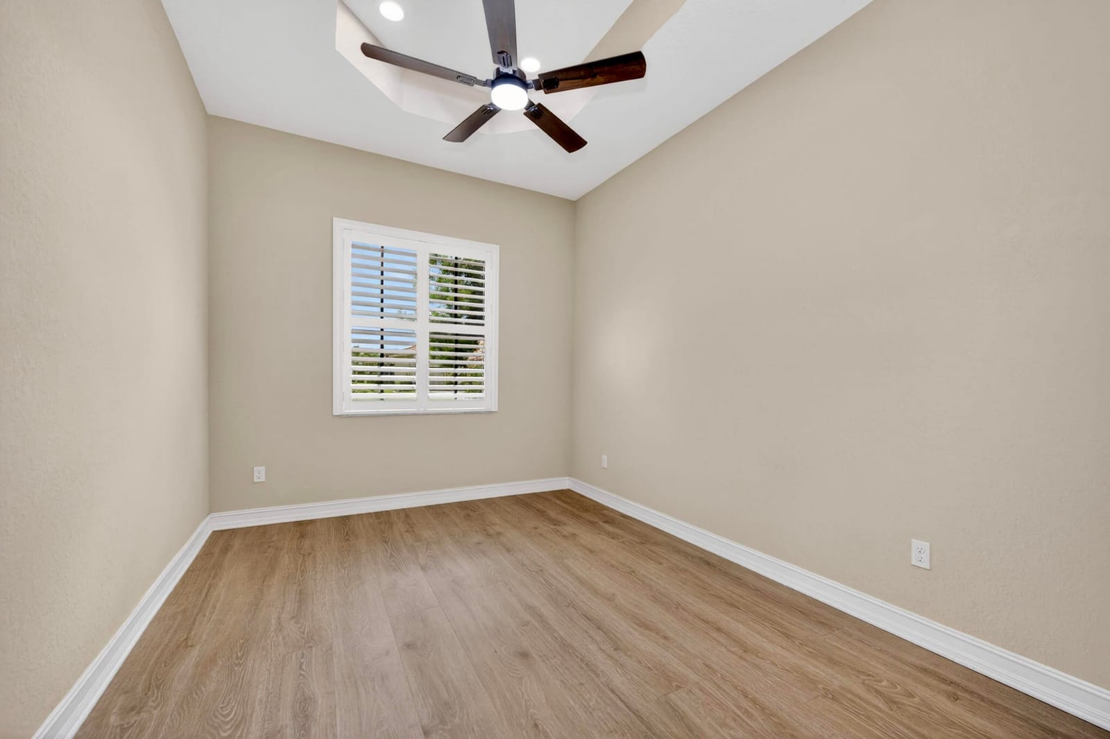 5523 49th Avenue, Vero Beach, FL 32967 photo 26