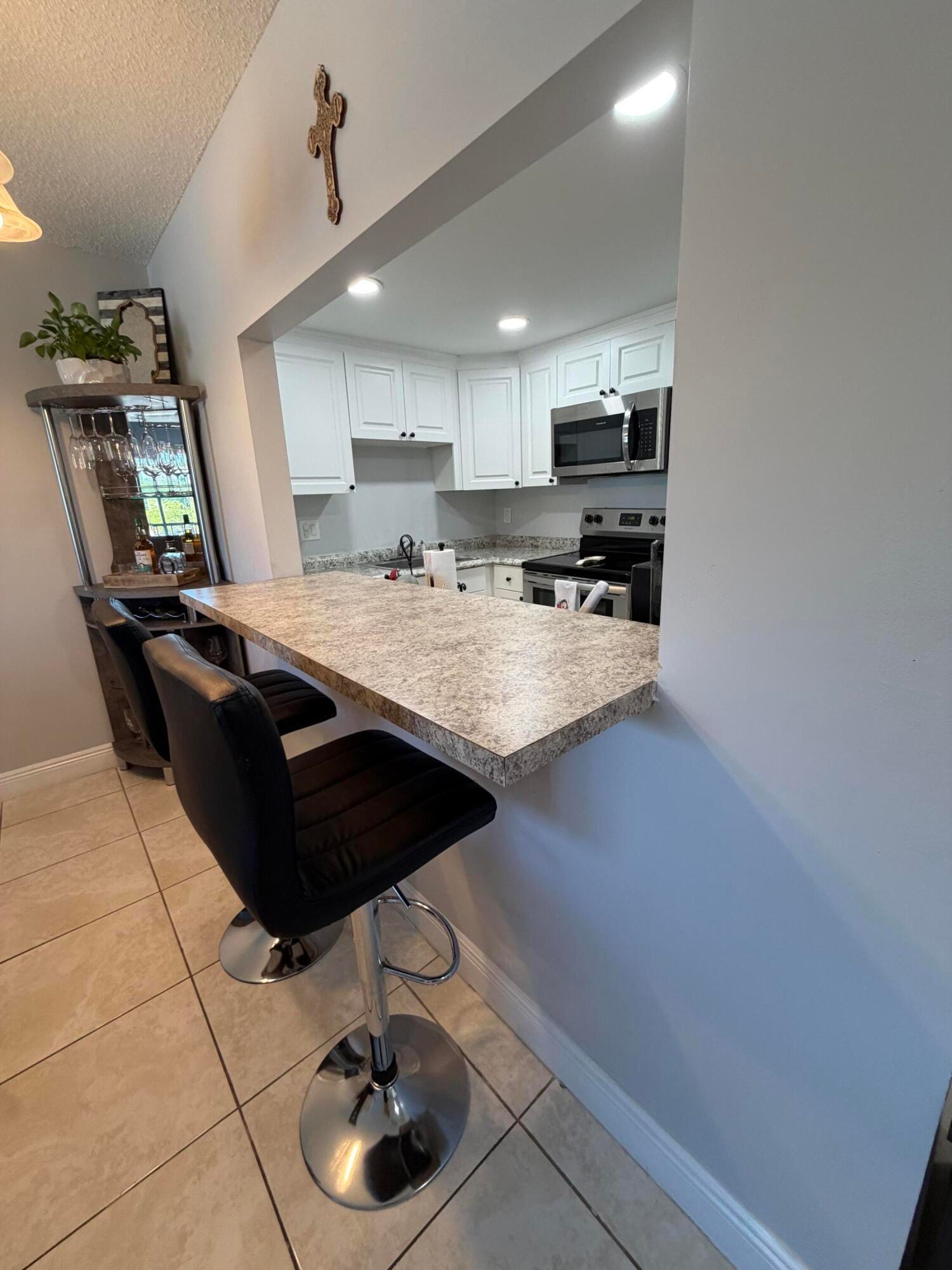 4174 Inverrary Drive 309 — photo 10