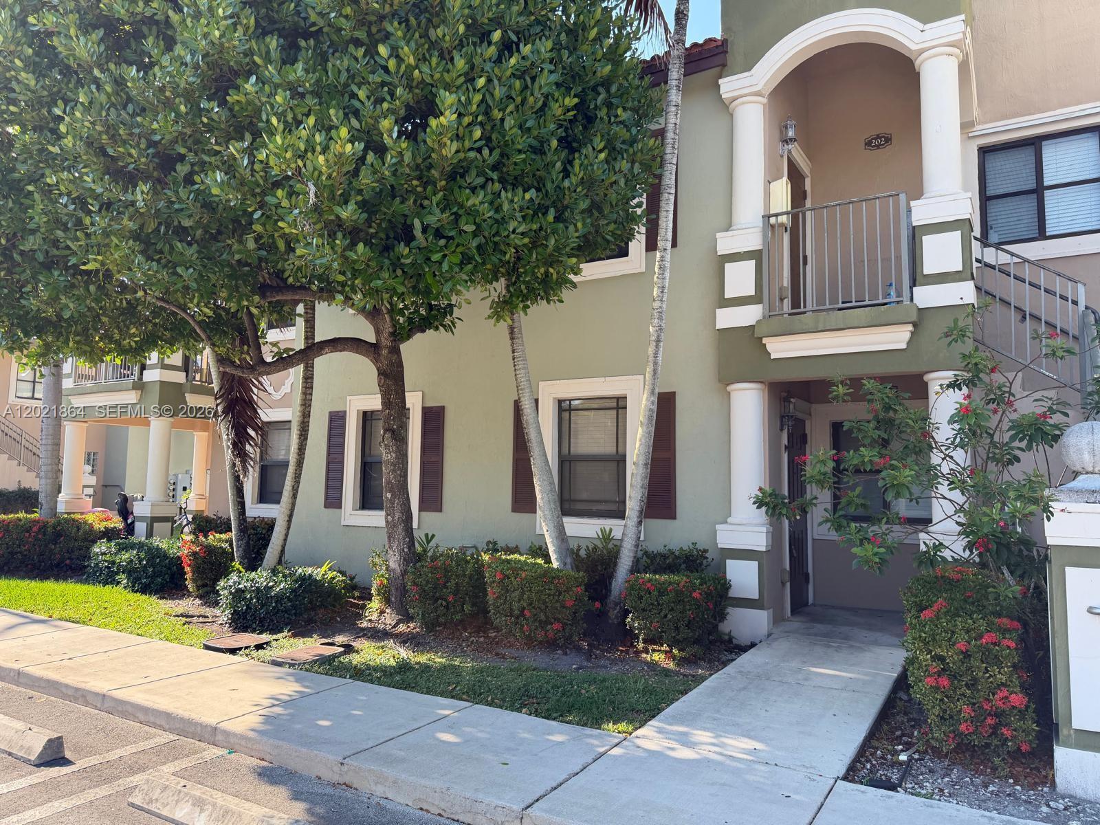 3585 NE 5th Street 102, Homestead, FL 33033, Homestead