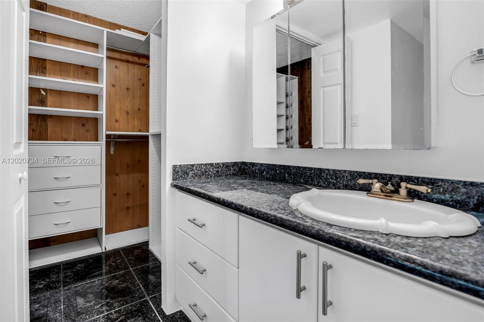 16558 NE 26th Avenue 3H, North Miami Beach, FL 33160 photo 13