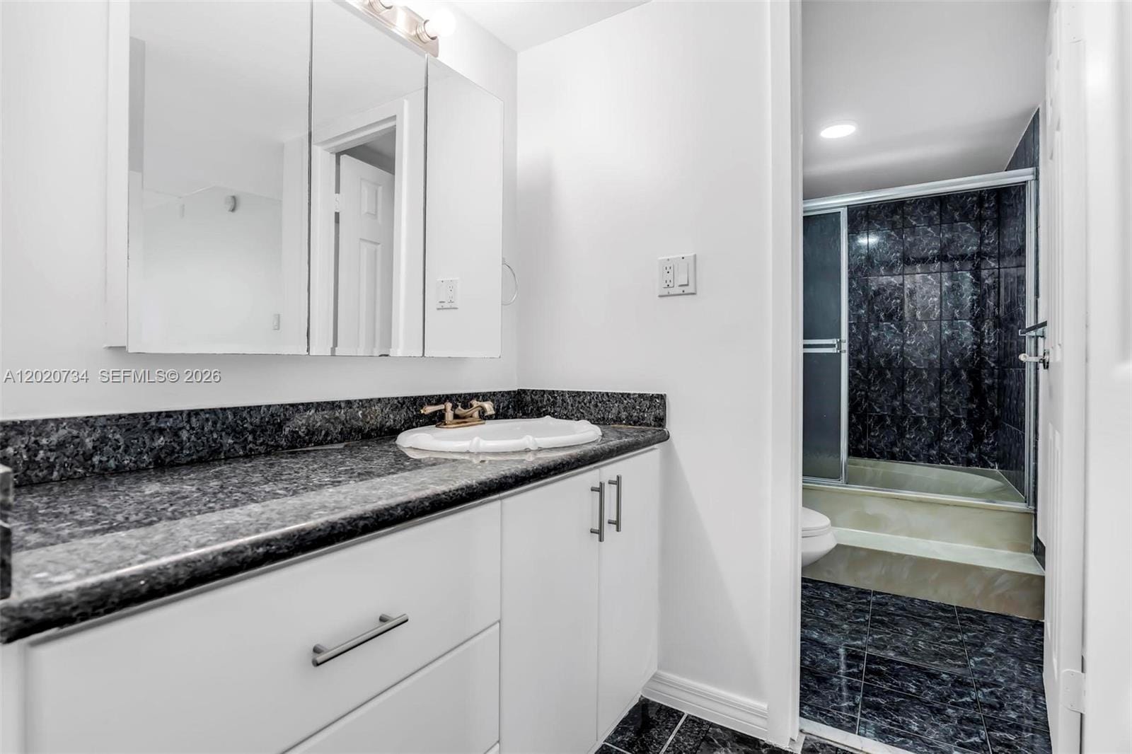 16558 NE 26th Avenue 3H, North Miami Beach, FL 33160 photo 14