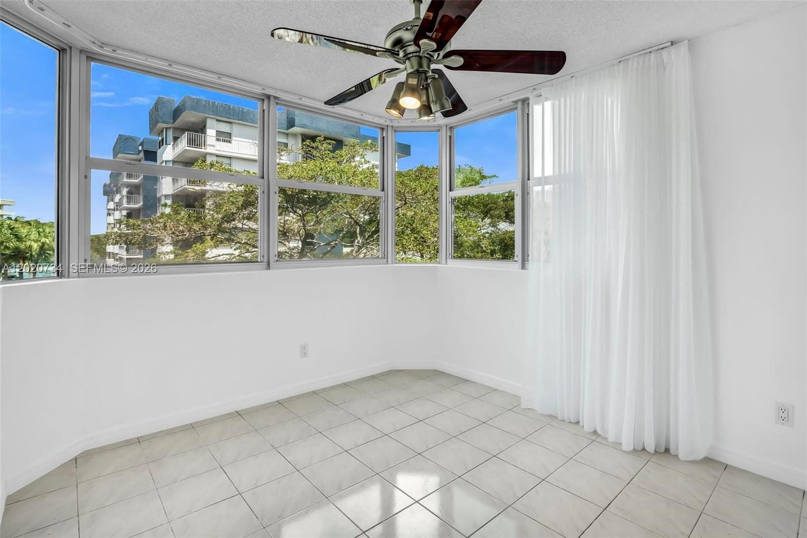 16558 NE 26th Avenue 3H — photo 3