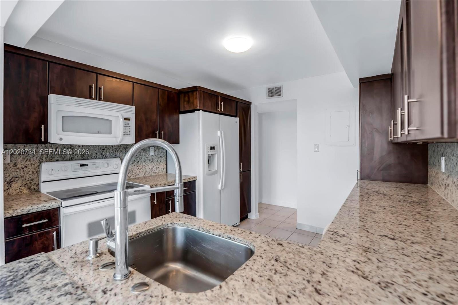 16558 NE 26th Avenue 3H — photo 8