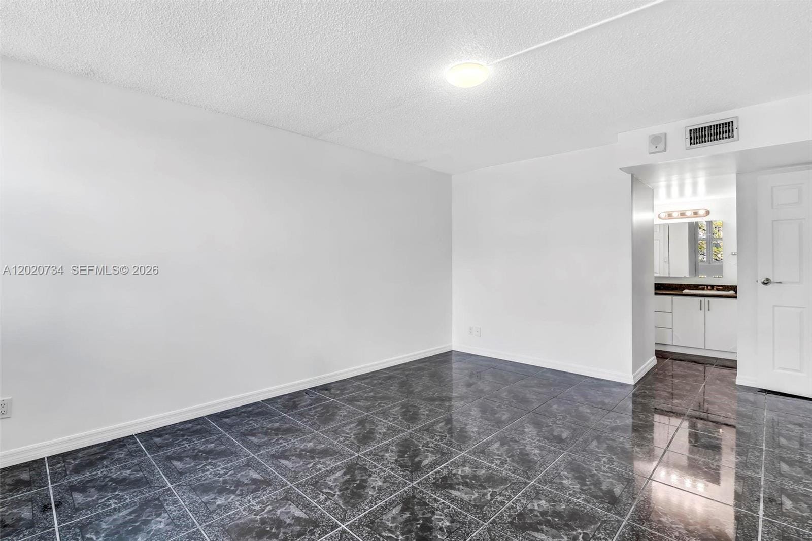 16558 NE 26th Avenue 3H — photo 10