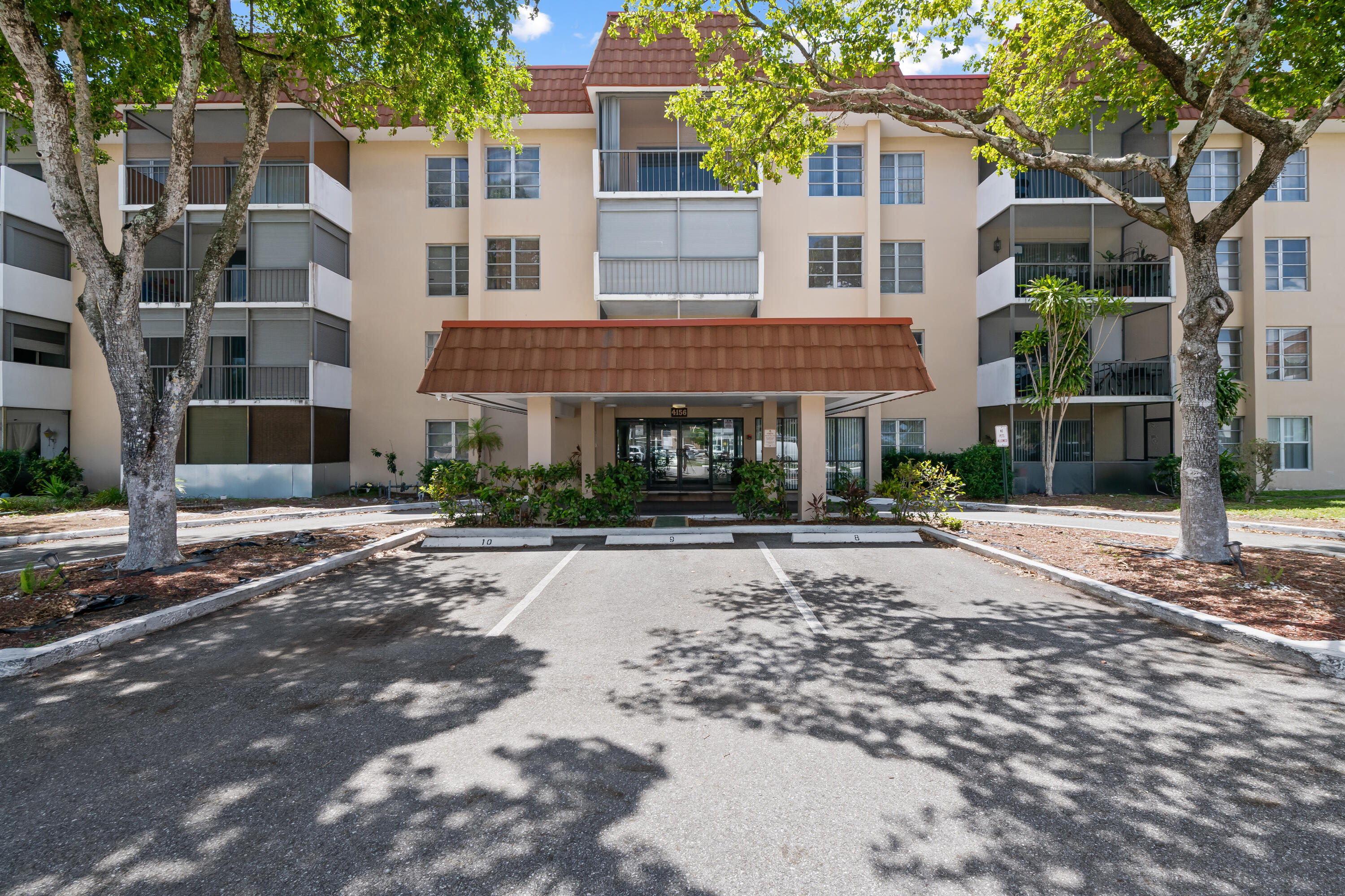 4156 Inverrary Drive 210, Lauderhill, FL 33319, Lauderhill