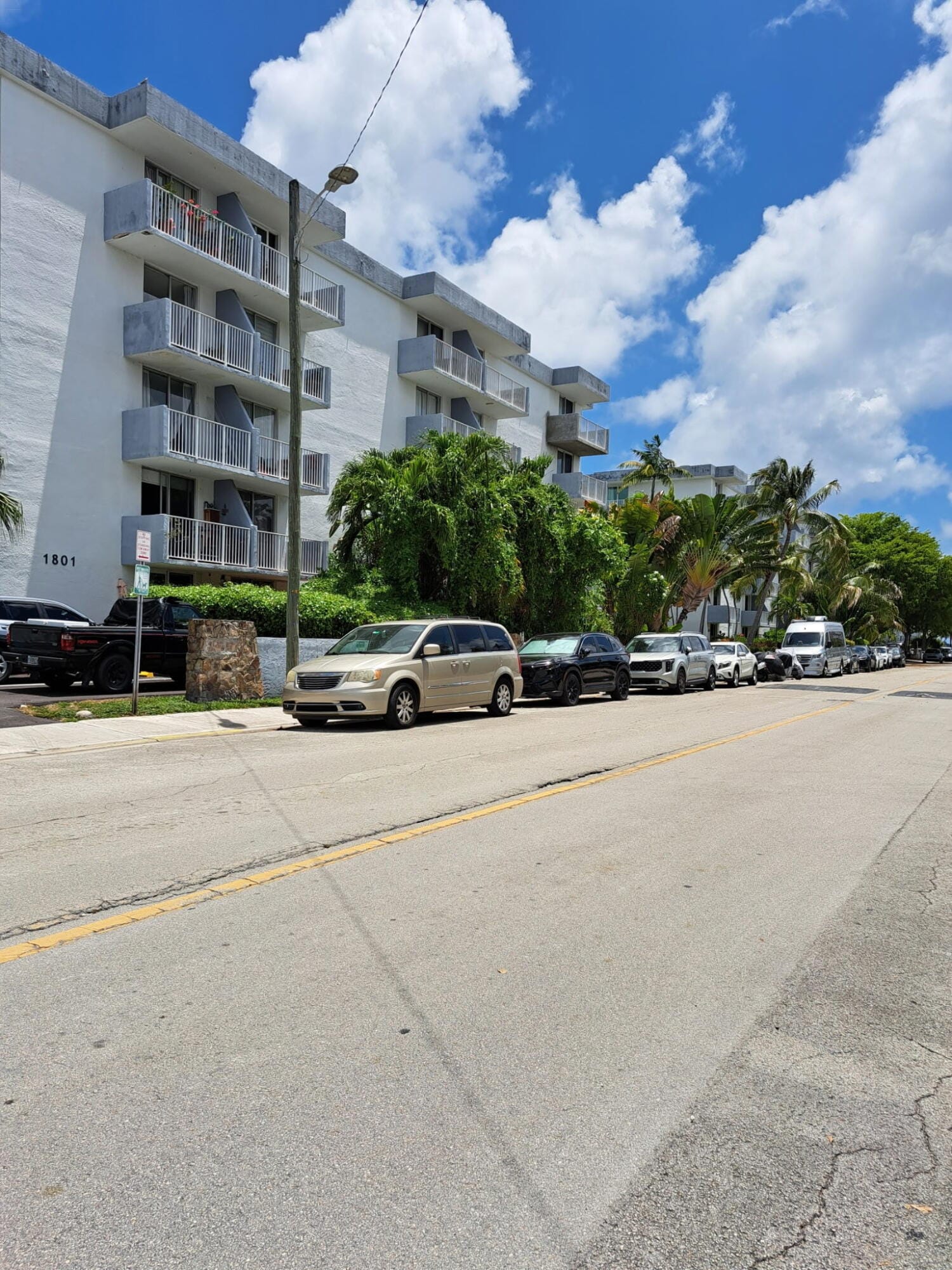 1801 S Treasure Drive — photo 10