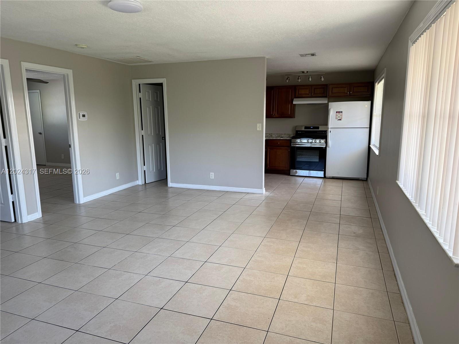 588 Holly Drive B, Palm Beach Gardens, FL 33410, Palm Beach Gardens
