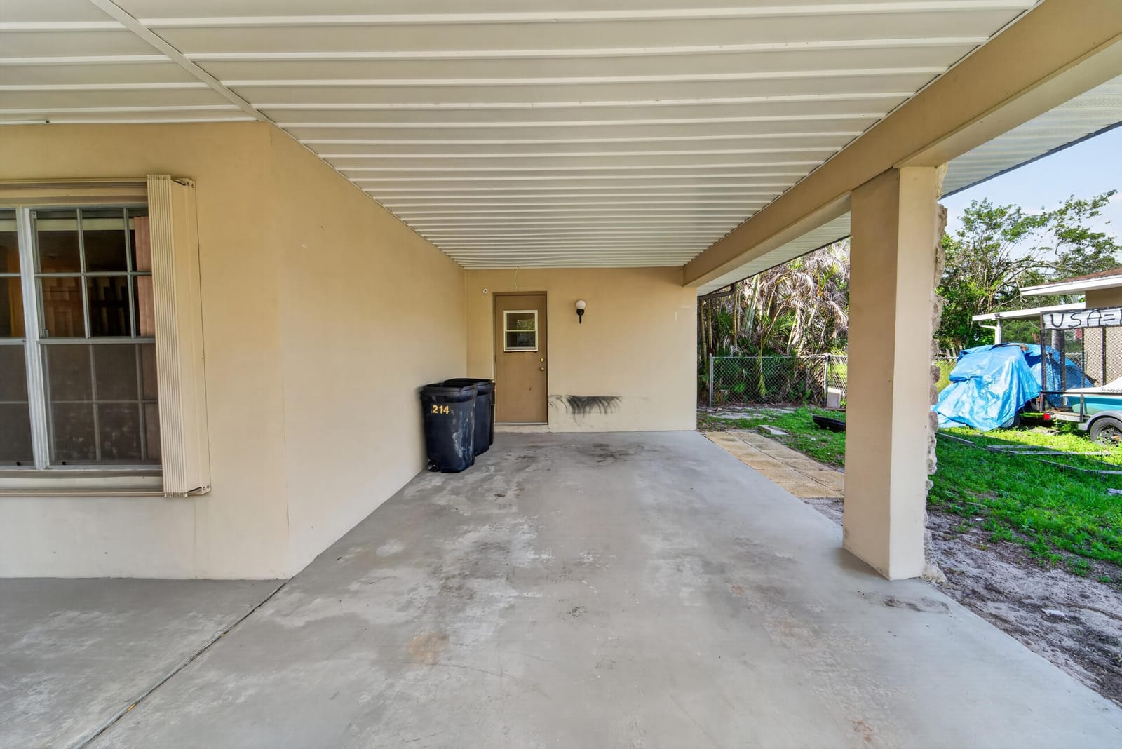 214 NE Camelot Drive, Port St. Lucie, FL 34983 photo 6