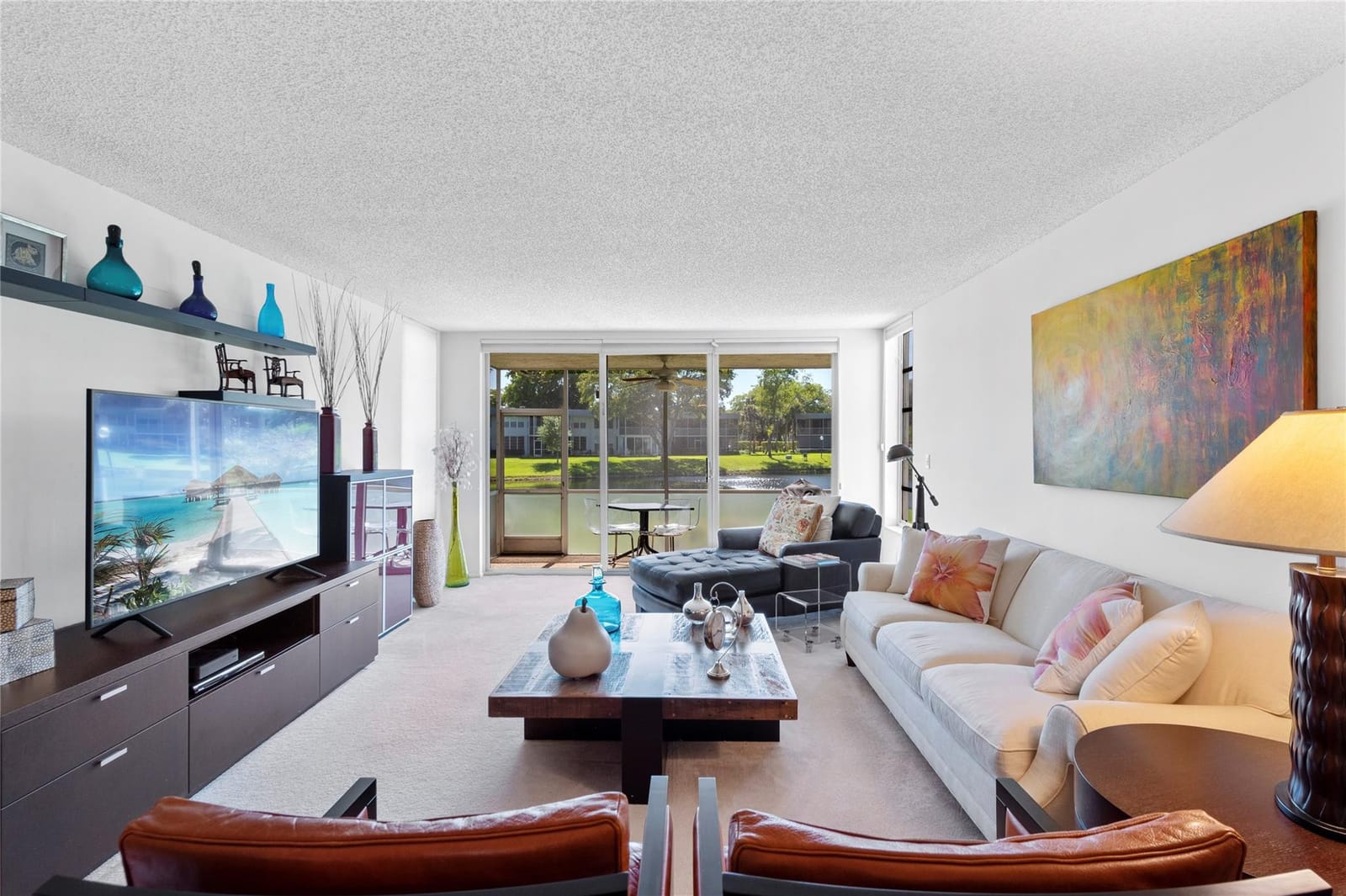 4240 Oaks Terrace 105 — photo 2