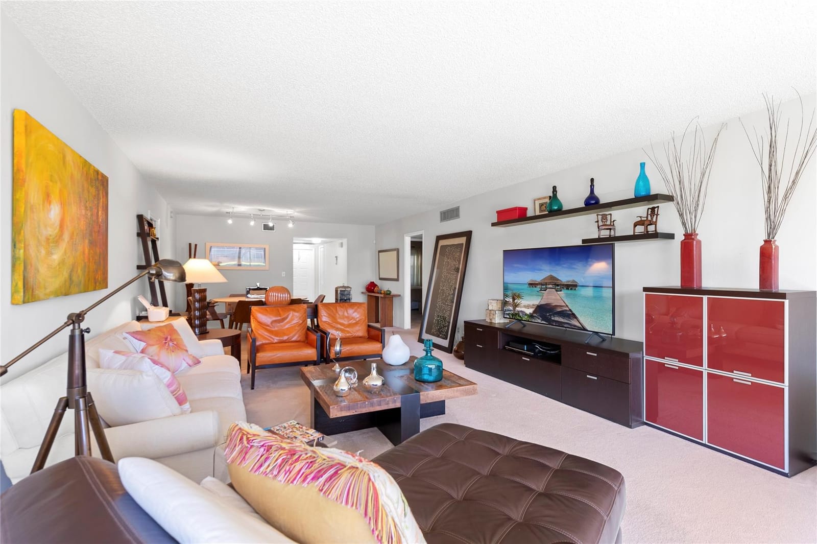 4240 Oaks Terrace 105 — photo 3