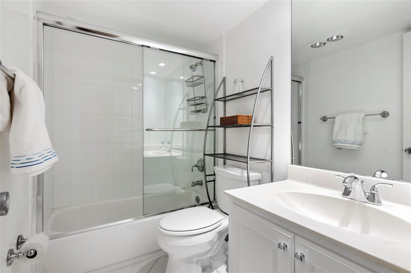 4240 Oaks Terrace 105, Pompano Beach, FL 33069 photo 21