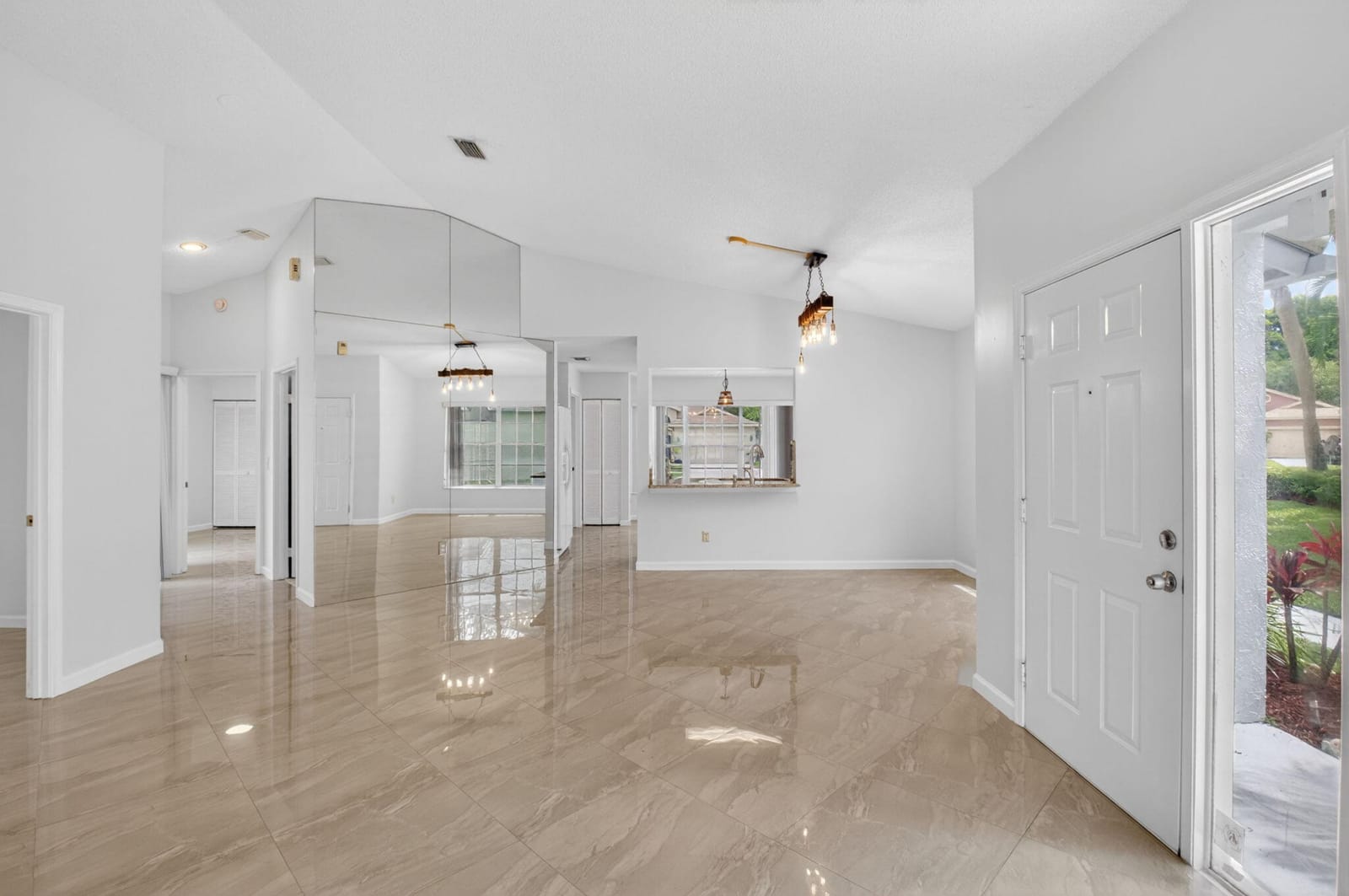 6413 Lansdowne Circle, Boynton Beach, FL 33472 photo 11