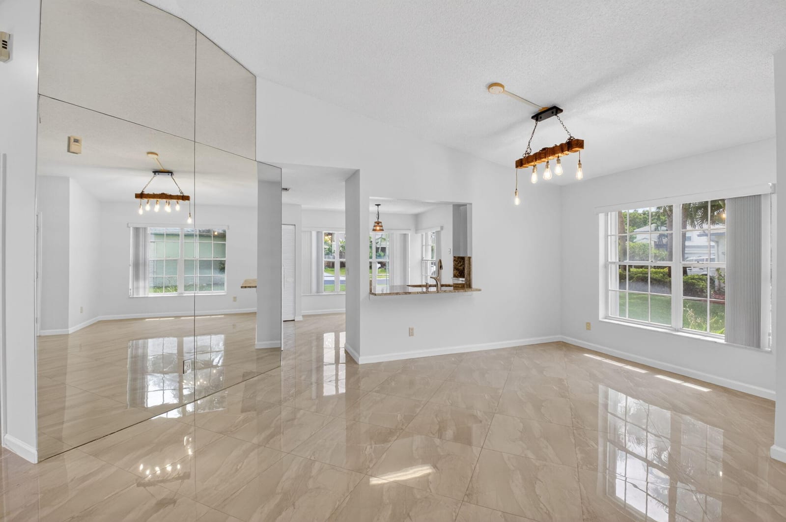 6413 Lansdowne Circle, Boynton Beach, FL 33472 photo 12
