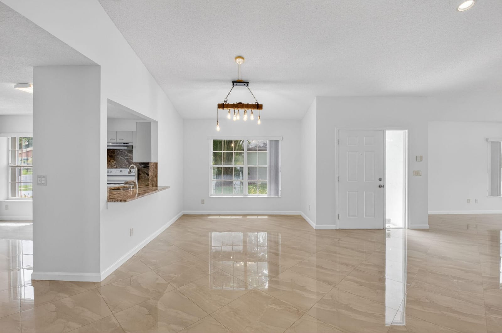 6413 Lansdowne Circle, Boynton Beach, FL 33472 photo 13