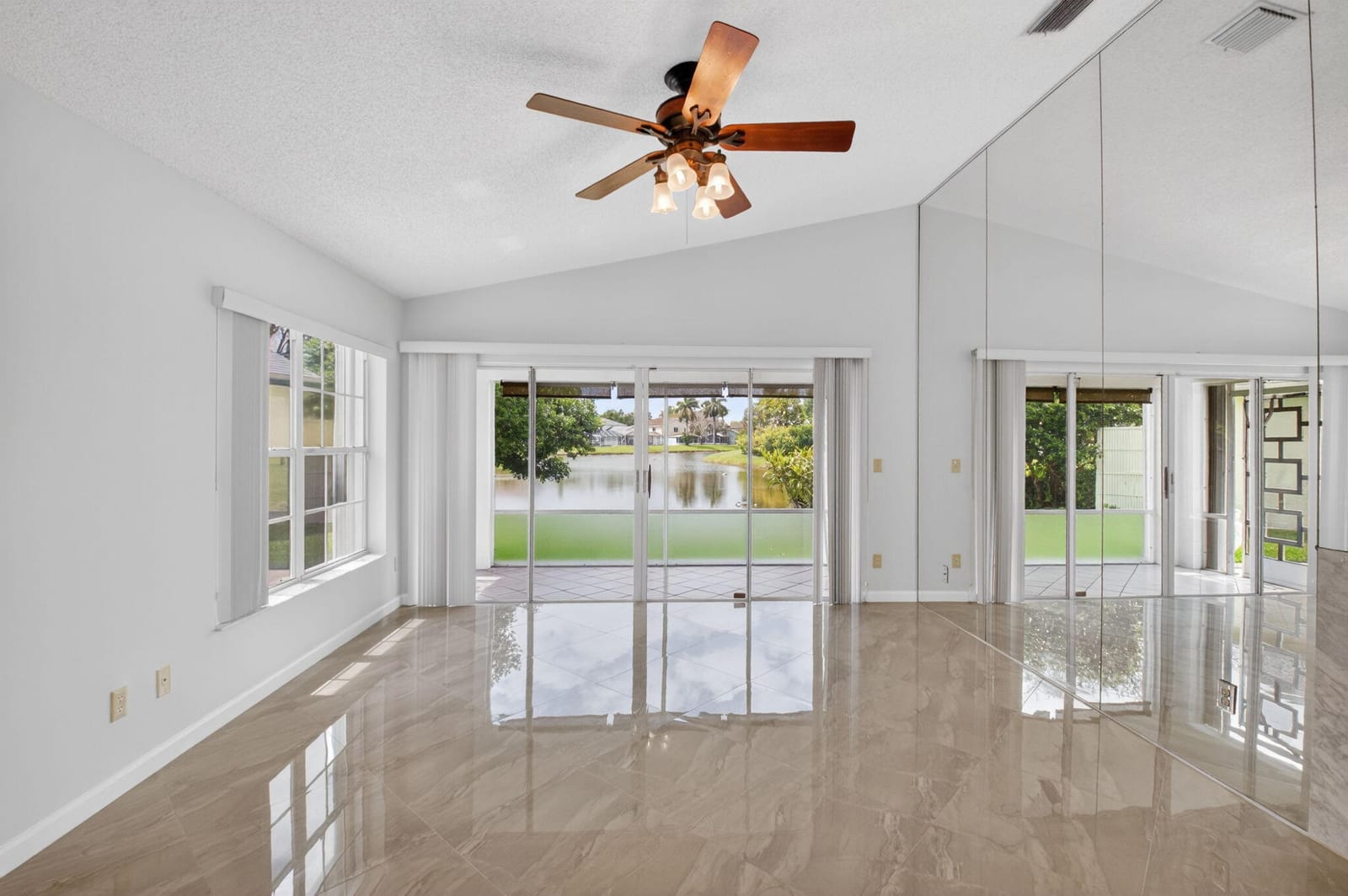 6413 Lansdowne Circle, Boynton Beach, FL 33472 photo 9