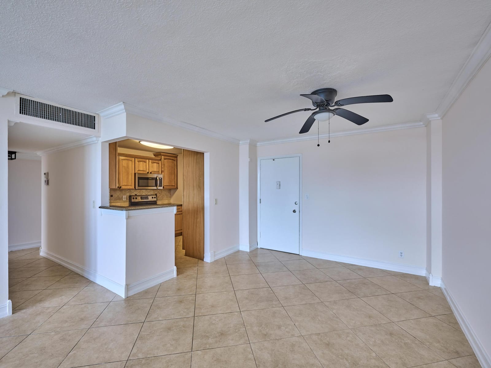 305 N Pompano Beach Boulevard 1204 — photo 3