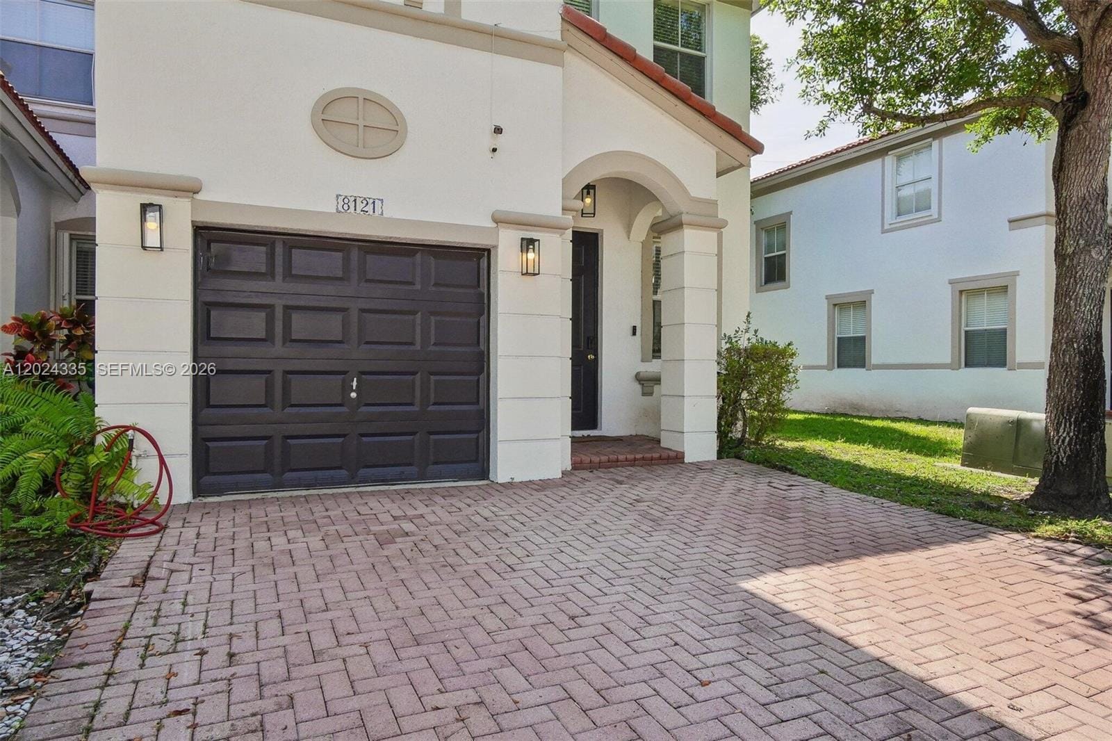 8121 NW 108th Place — photo 2