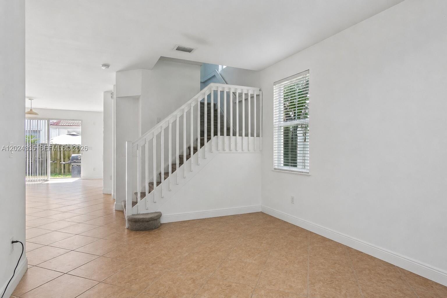8121 NW 108th Place — photo 3