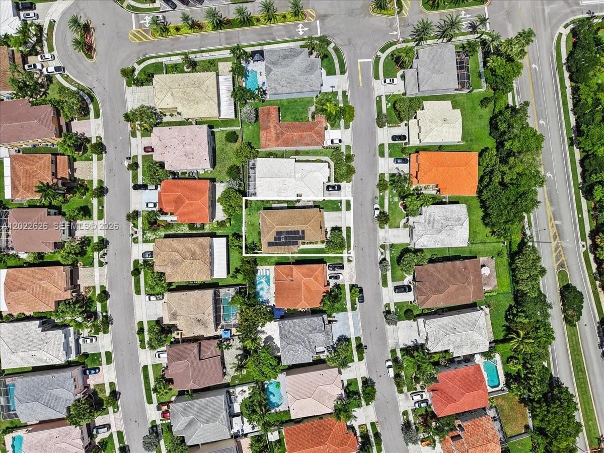668 NW 155th Terrace, Pembroke Pines, FL 33028 photo 3