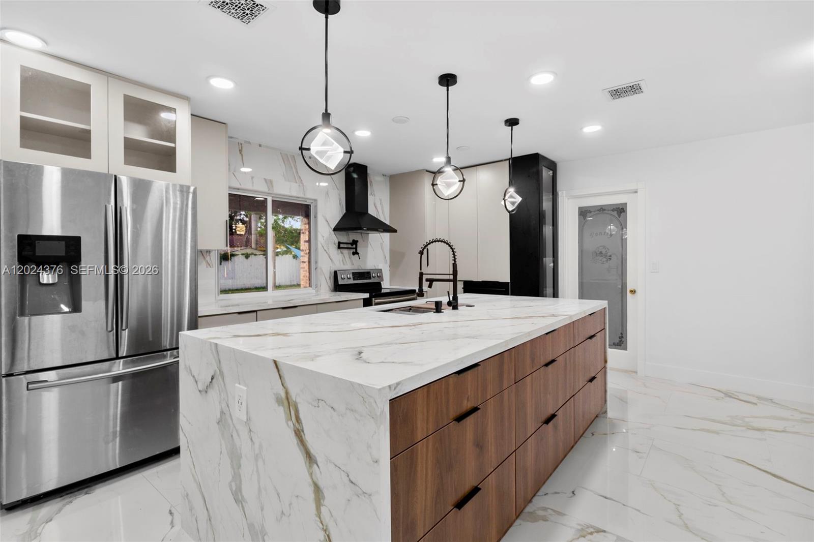 7220 NW 10th Place, Plantation, FL 33313, Plantation
