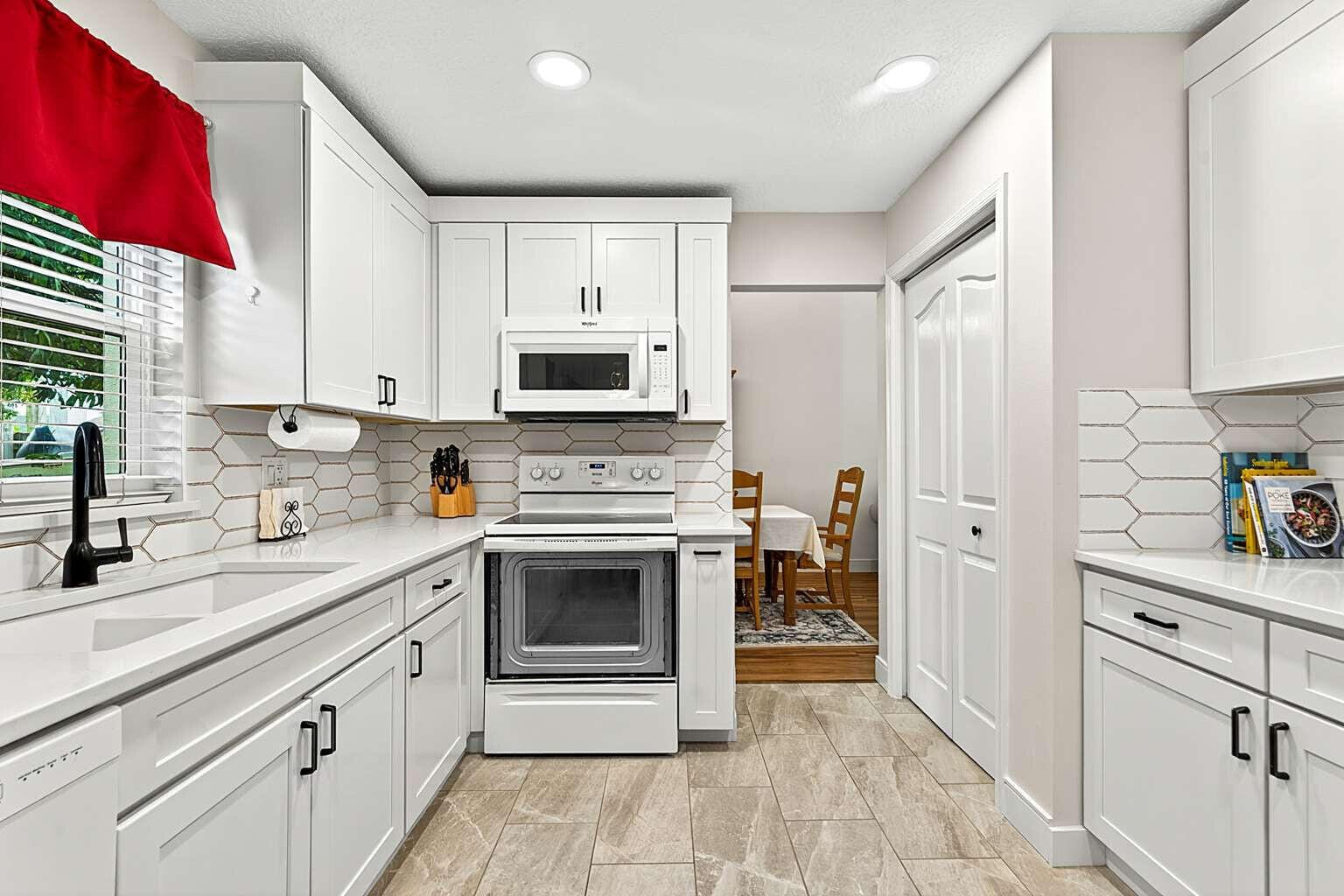 6211 Drake Street, Jupiter, FL 33458 photo 12